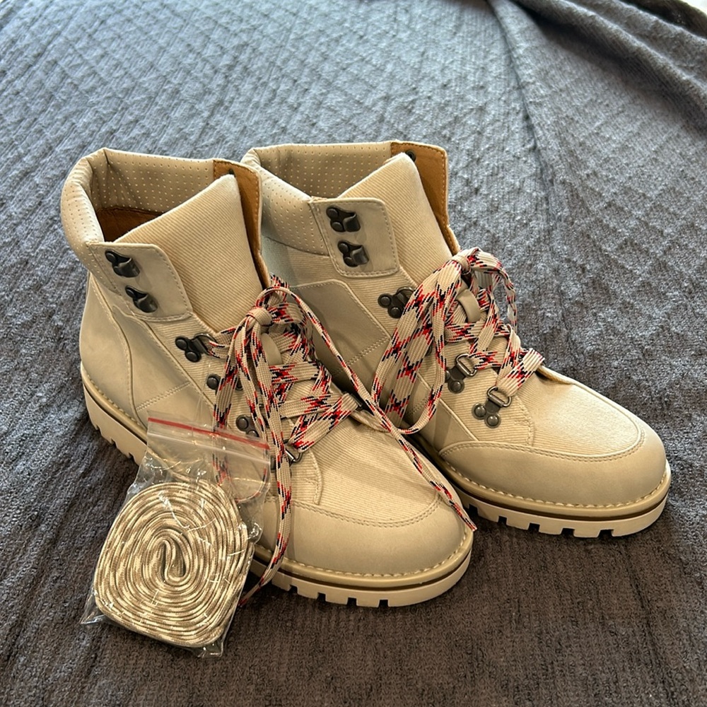 Crown Vintage boots
